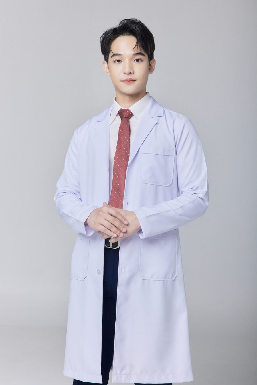 หมอทรัสต์ นพ. บรรณสรณ์ ฤกษ์สง่า (ว.61787)